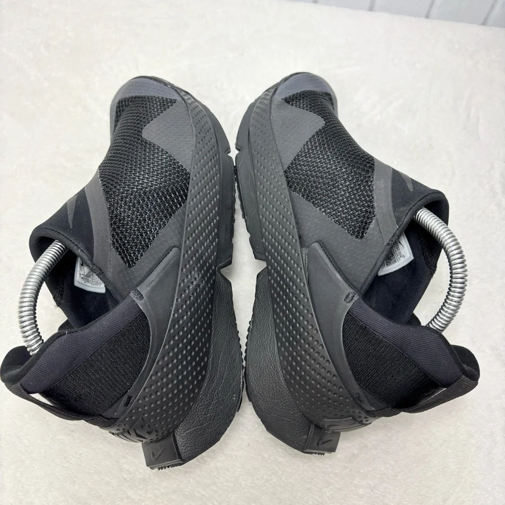 Nike Go FlyEase Triple Black DR5540-006 size 8.5 - Picture 5 of 10
